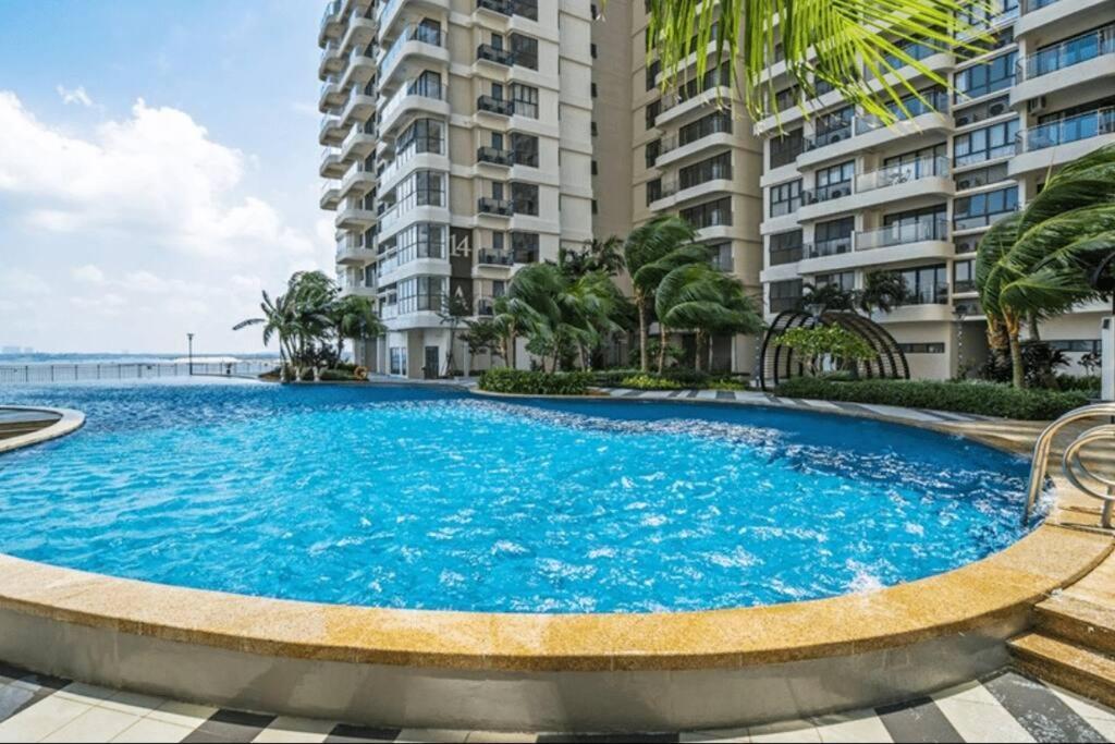 Royal Strand, Country Garden Danga Bay, Johor Bahru, Johor Apartment *