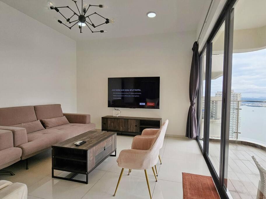 Royal Strand, Country Garden Danga Bay, Johor Bahru, Johor Apartment