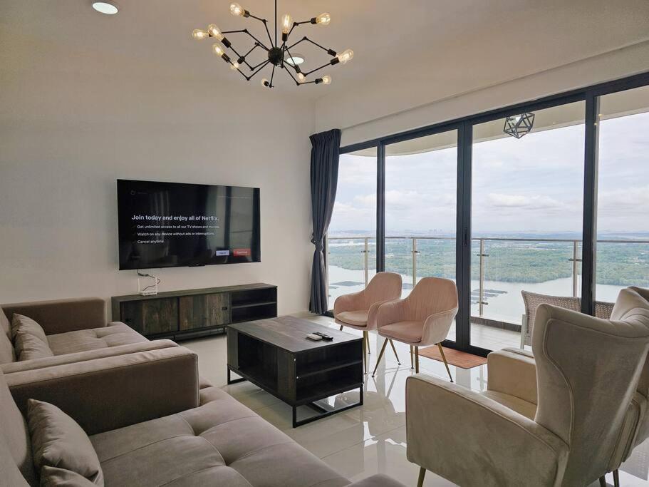 Apartment Royal Strand, Country Garden Danga Bay, Johor Bahru, Johor