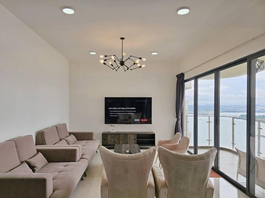 Royal Strand, Country Garden Danga Bay, Johor Bahru, Johor Apartment *