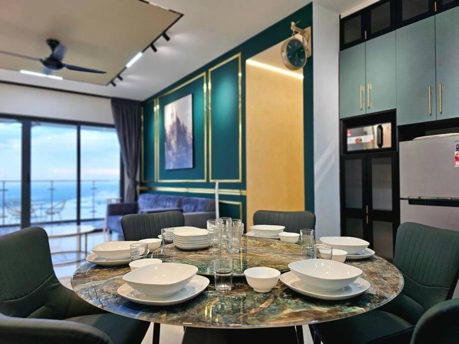 Apartment Royal Strand, Country Garden Danga Bay, Johor Bahru, Johor